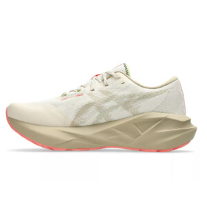 Asics NOVABLAST 5 TR Femme Nature Bathing/guava