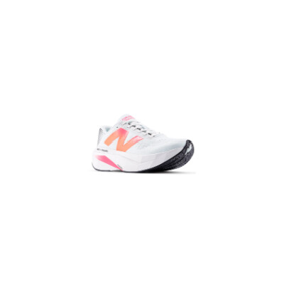 New Balance FuelCell SuperComp Trainer v3